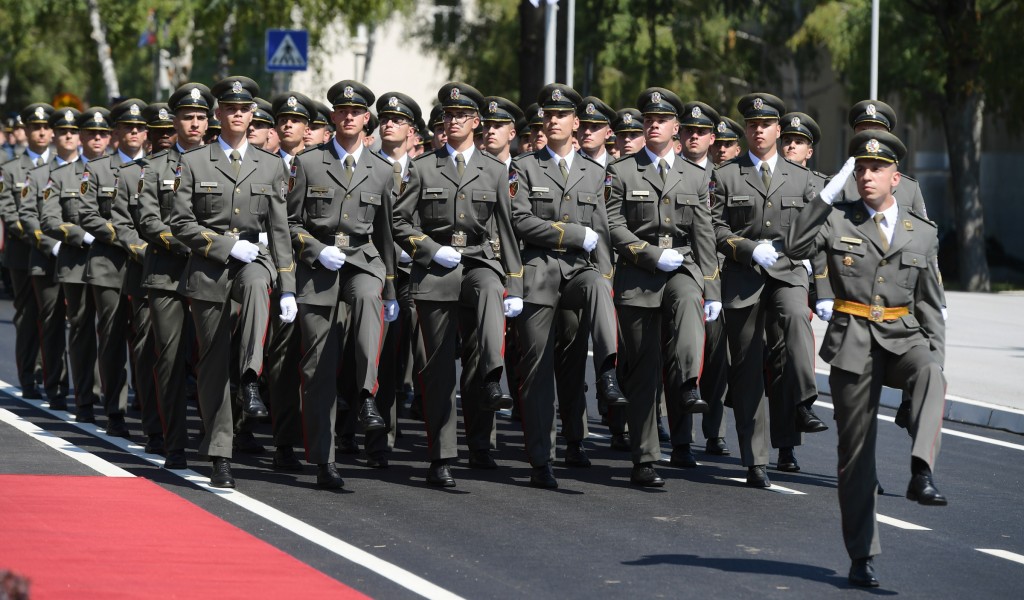 Отворен други уписни рок за војне школе