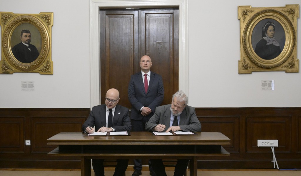 Minister Vučević signs Protocol on Cooperation with Matica Srpska