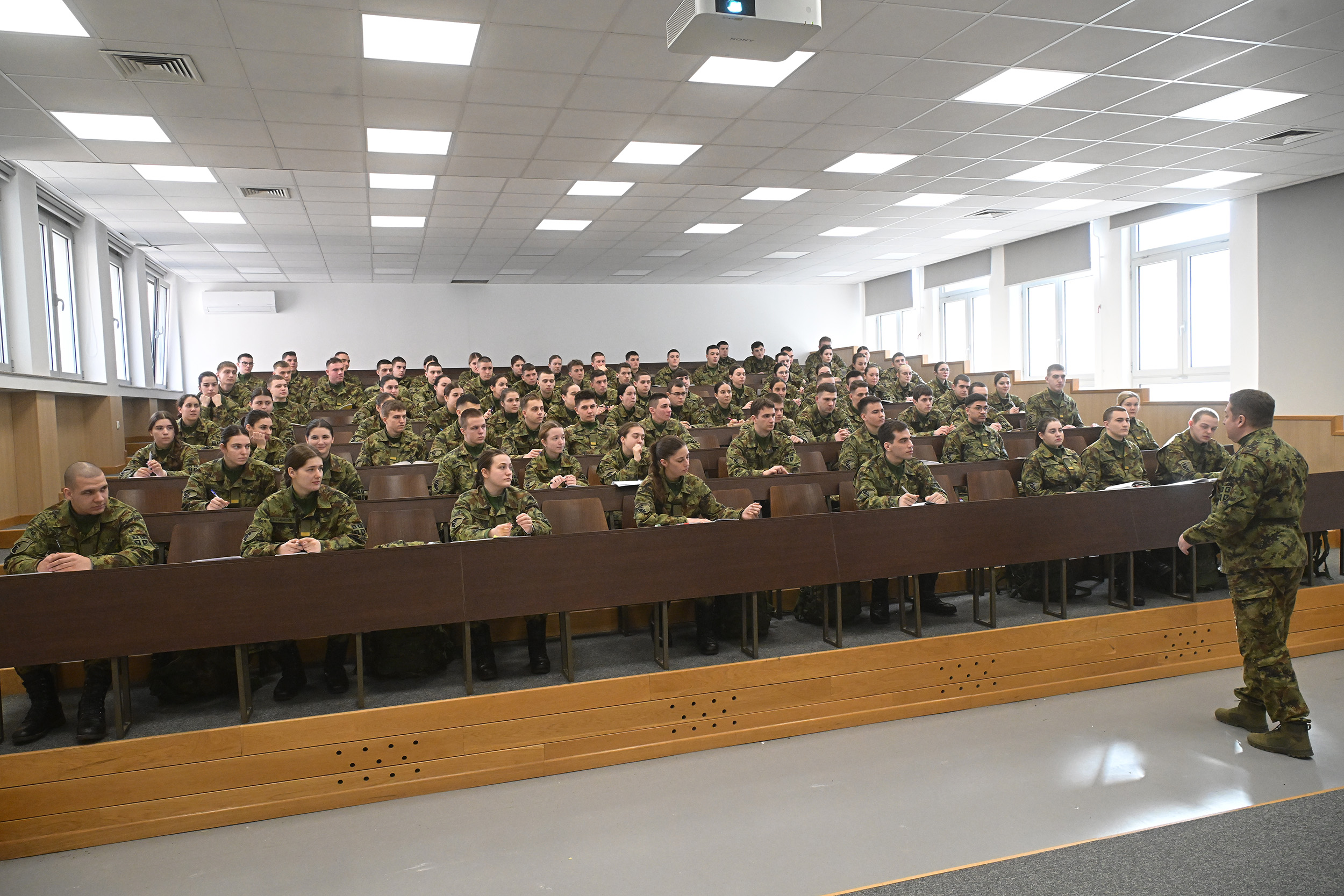 Отворен други уписни рок за војне школе