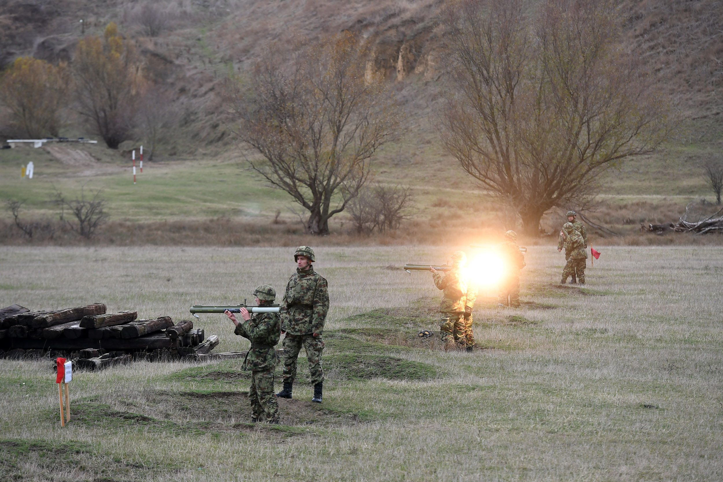 Кадети Војне академије Универзитета одбране успешно извели гађање из ручног ракетног бацача М80